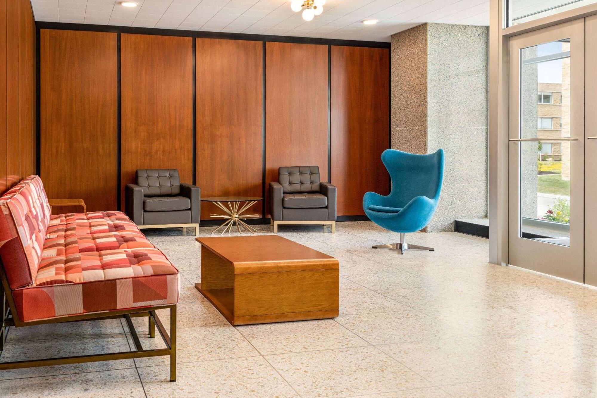 The Orbit Hotel, Trademark Collection By Wyndham Fairview Park Экстерьер фото